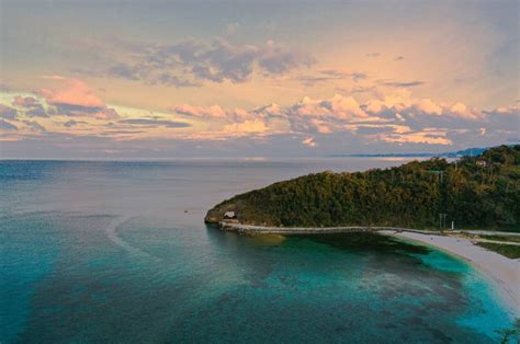BIZ BUZZ: Boracay: Star for all seasons .